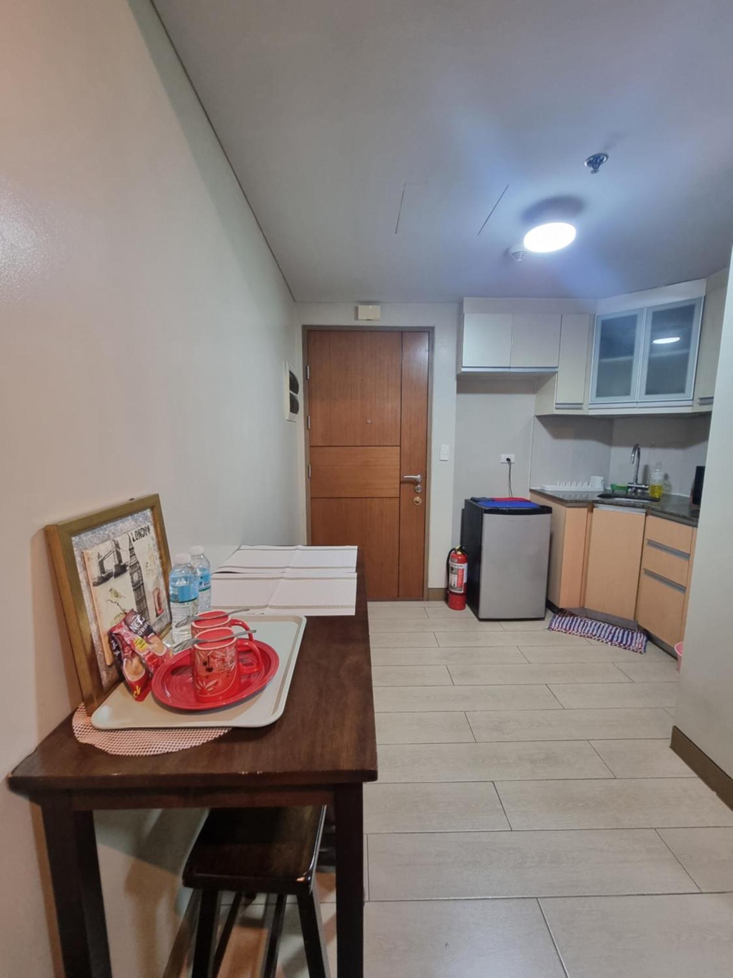 Palm Tree Condos Near Mnl Airport Terminal 3 By Elr Manila Ngoại thất bức ảnh